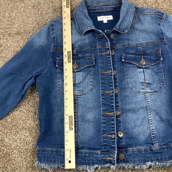 LILA RYAN Jean Jacket Dwight Style Sz L EUC Distressed Hem Button Front … - Picture 10 of 16